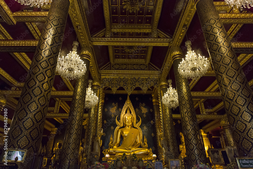 ピサヌローク県のチナラート仏　タイで最も美しいと言われる仏像