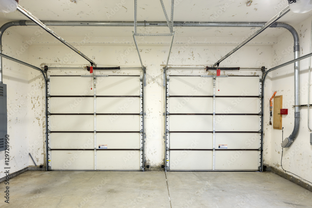 Fototapeta premium Double Drywall Garage Interior before paintjob