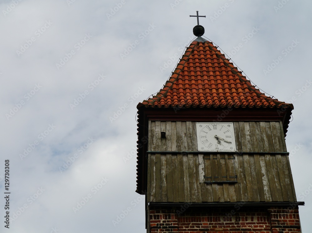 Kirchturm aus Holz in Middelhagen auf Rügen