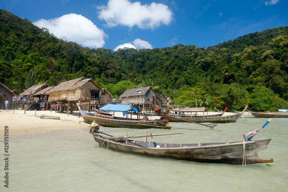 Obraz premium Mogan Village on Surin Island Nation park.