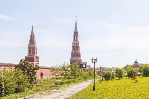 Коломна. Башни Богоявленского Старо-Голутвина монастыря, Россия photo