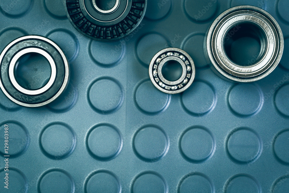 Set of steel ball bearings Set of steel ball bearings