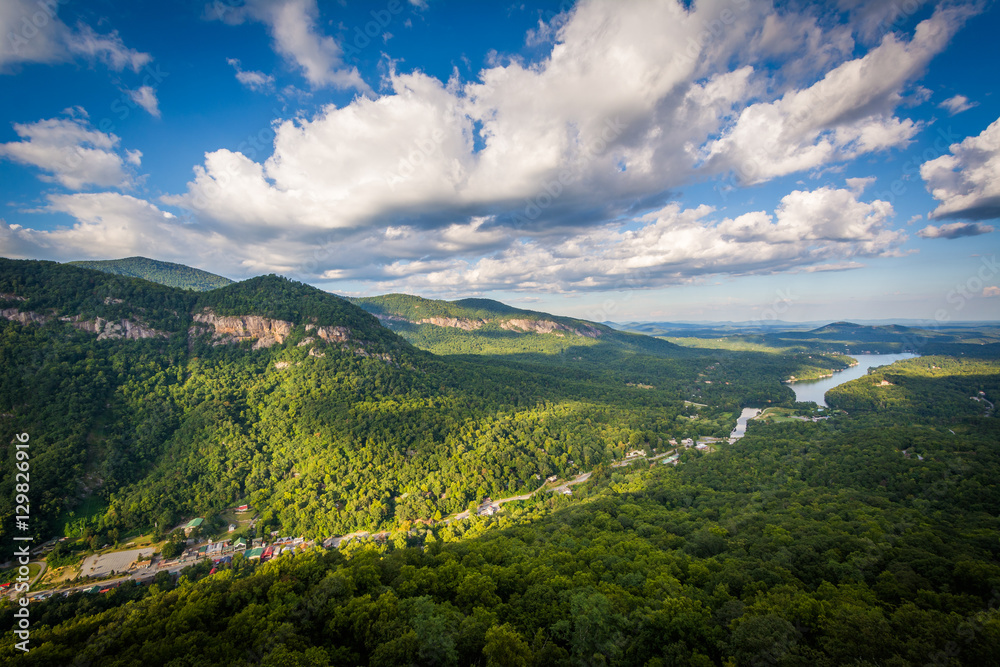 Fototapeta premium View of Lake Lure and surrounding mountains from Chimney Rock St