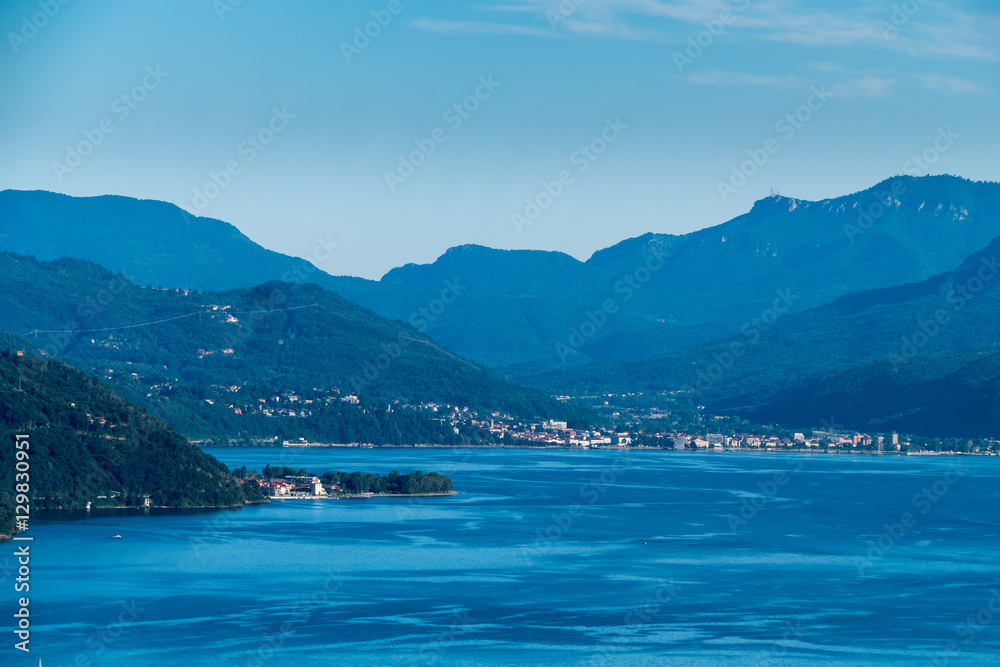 Mountains and lake in Switzerland Mountains and lake in Switzerland
