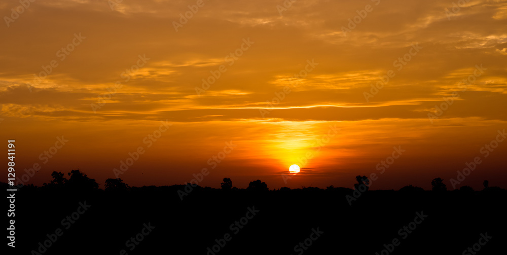 Obraz premium dawn in countryside