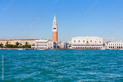skyline of Venice city with Doge's Palace © vvoe
