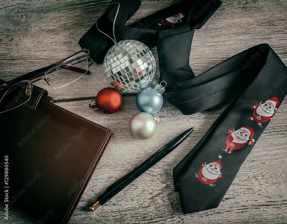 Business Christmas: tie, pen, glasses