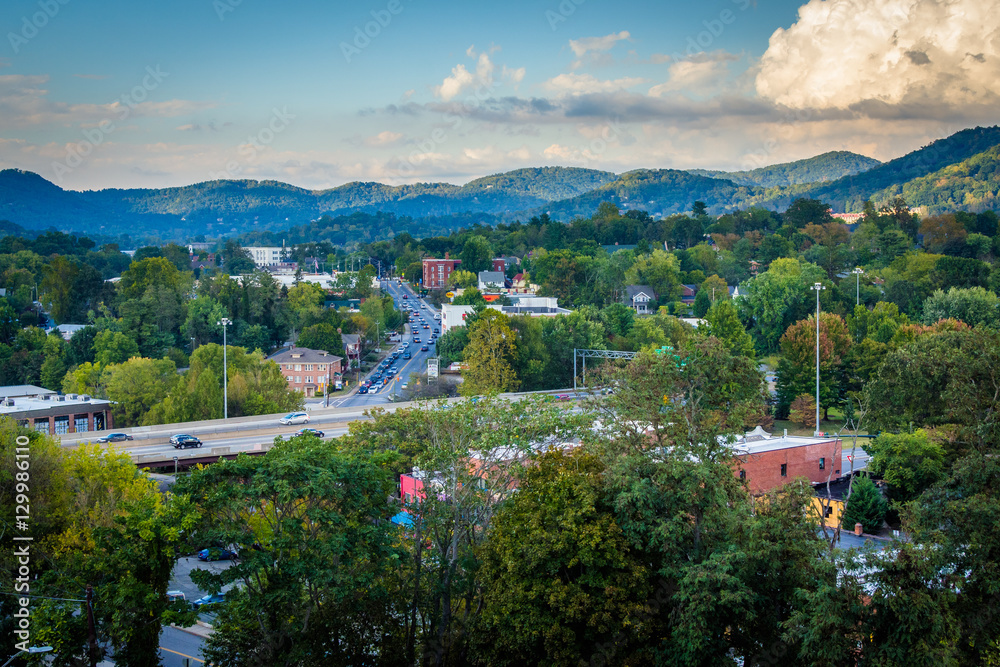 View of mountains surrounding Asheville, North Carolina.