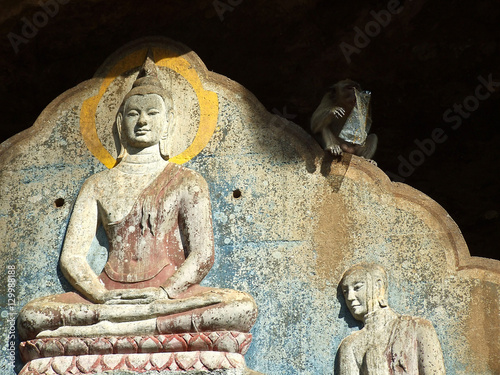 Thailand - Wat Suwan Kuha photo