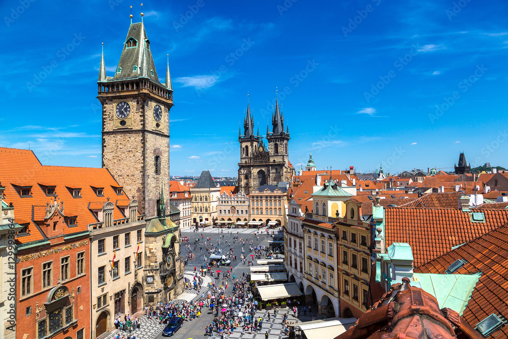 Obraz premium Panoramic aerial view of Prague