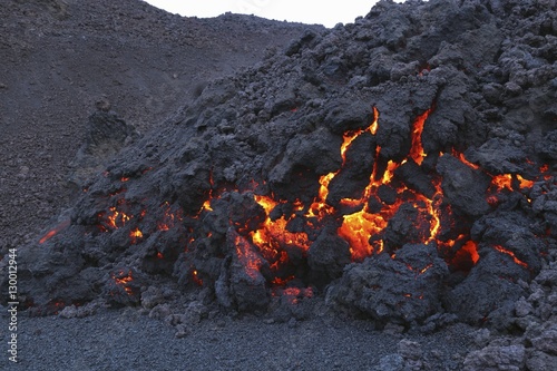 Εκτύπωση καμβά Glowing molten volcanic rock of Eyjafjallajokull Fimmvorduhals Iceland