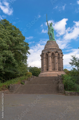 Hermannsdenkmal im Teutoburger Wald in Deutschland. photo