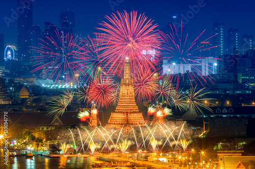 Temple of dawn (wat arun)