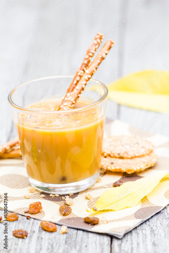 Coffee liqueur ingredients raisins bread sticks cookies Coffee liqueur ingredients raisins bread sticks cookies