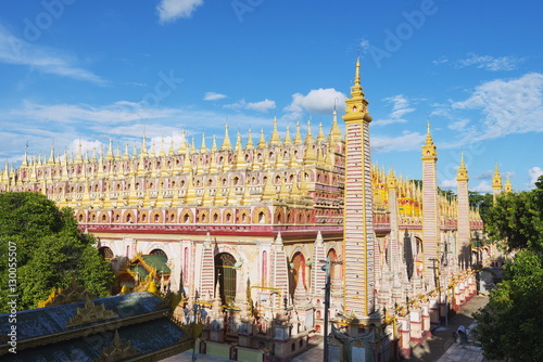 Thanboddhay Paya temple, Monywa photo