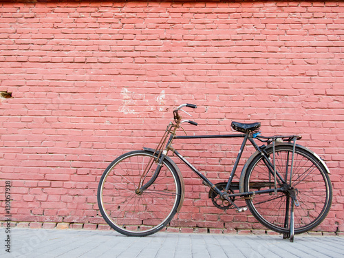 vintage bicycle   © woaibj