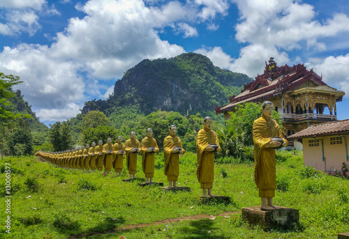 Buddha statue photo