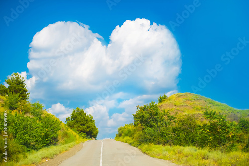 The way to love or a large cloud in the shape of a heart