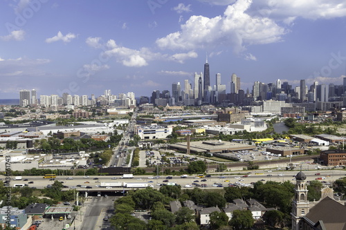 Wallpaper Mural Hancock Tower and city skyline, Chicago, Illinois Torontodigital.ca
