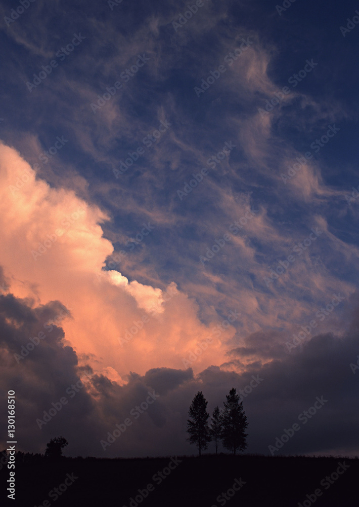 Obraz premium Sky and the Earth