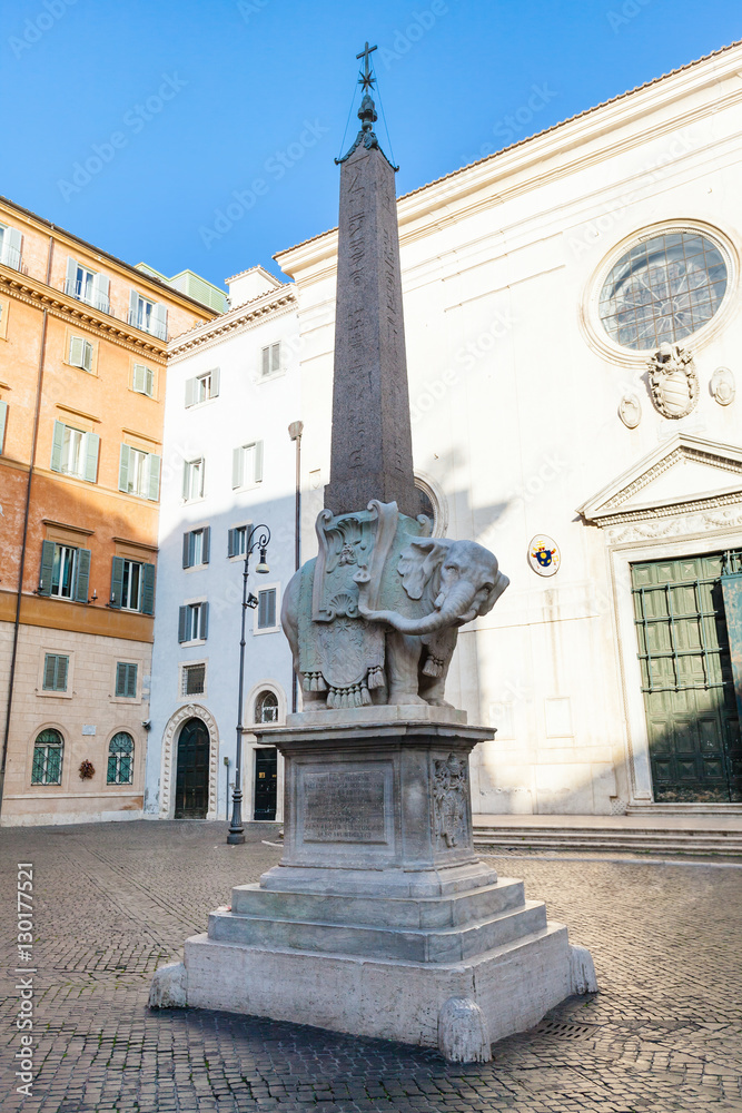 Obraz premium Elephant and Obelisk on Piazza della Minerva, Rome