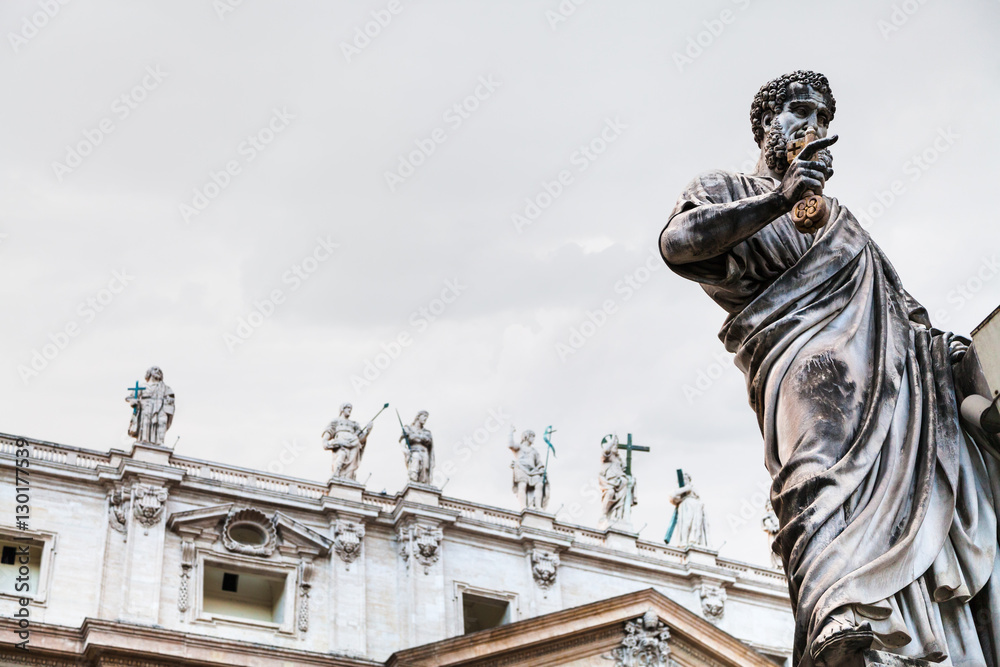 Fototapeta premium Statue Saint Peter close up on piazza San Pietro