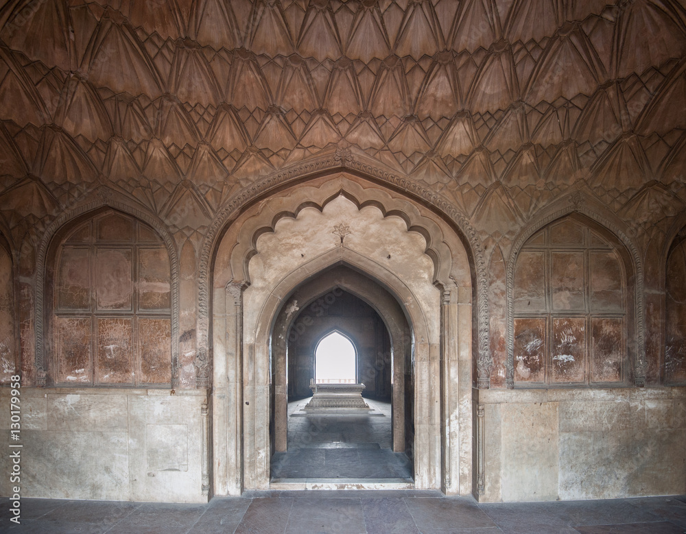 Tomb of Safdarjung inside view, New Delhi, India Tomb of Safdarjung inside view, New Delhi, India