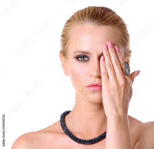 Young woman with stylish ne...