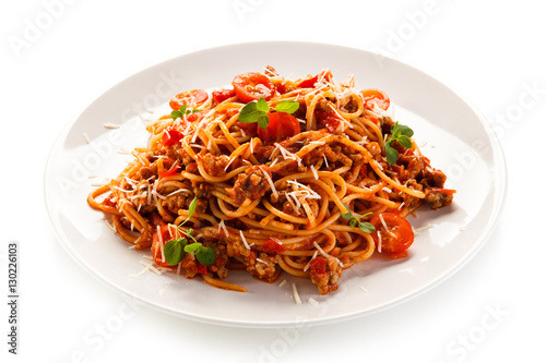 Pasta with meat, tomato sauce and vegetables 