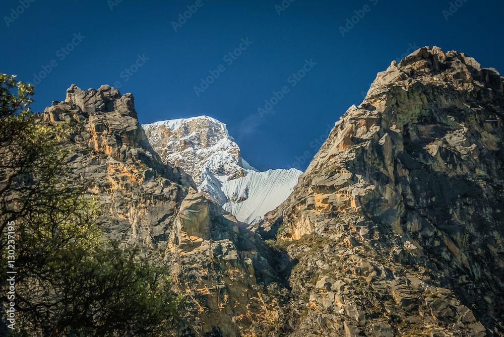 Obraz premium Snowy top in Peru