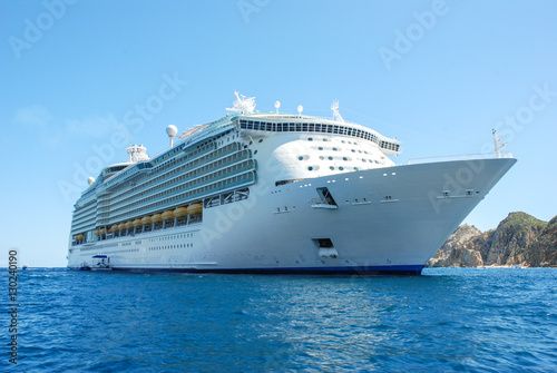Luxury cruise ship in Mexico © Petar