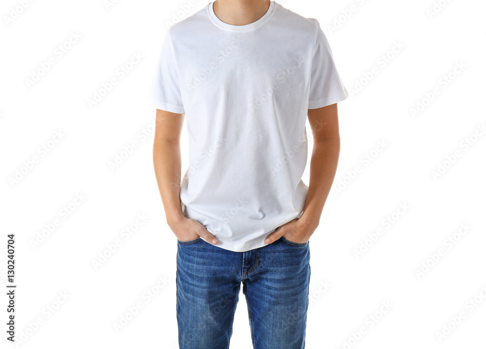 Obraz premium Young man in blank t-shirt on white background, close up