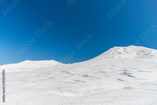 Snowy mountains © NAVAPON