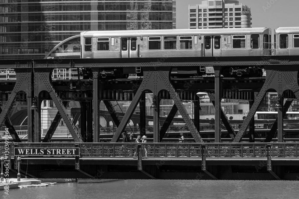 Fotografie Train in downtown Chicago chicago, train, street, outdoors, usa,