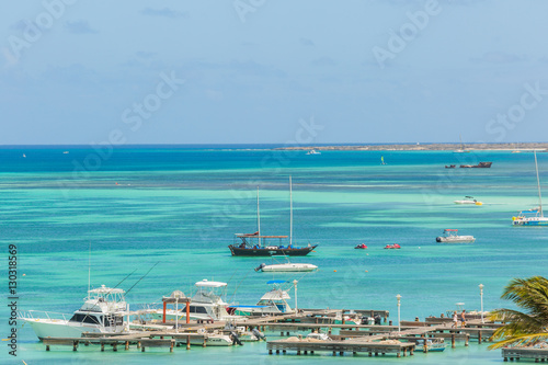 Palm Beach at Aruba © PhotoSerg
