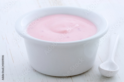 strawberry yogurt