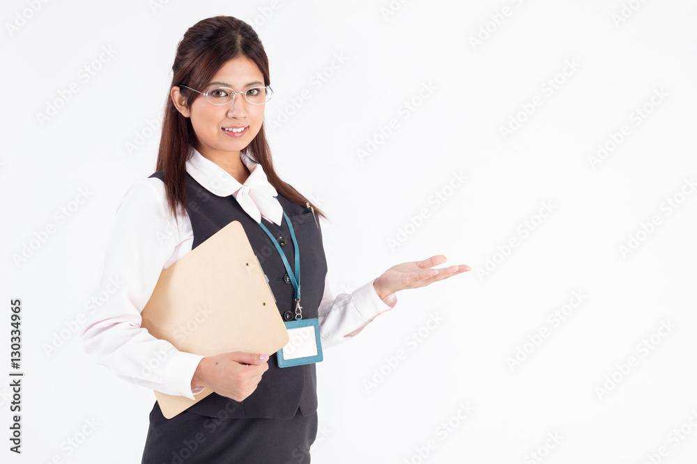 手で誘導するOL