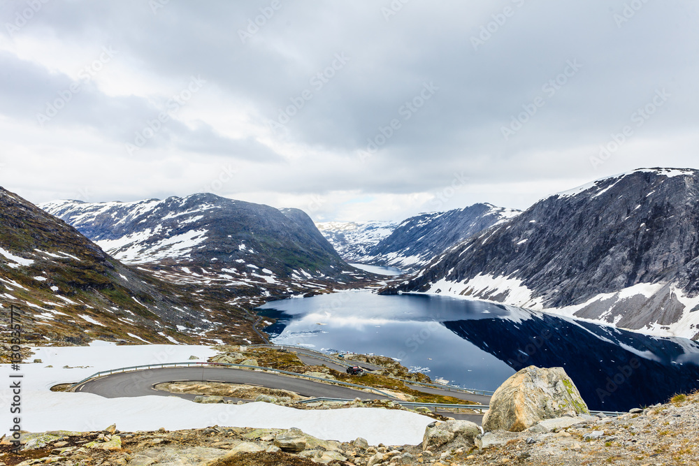 Obraz premium Road to Dalsnibba mountain, Norway