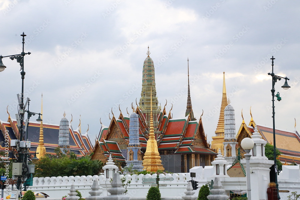 Fototapeta premium Wat pra kaew Public Temple Grand palace , Bangkok Thailand