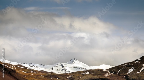 Scenic mountain landscape shot © Sved Oliver