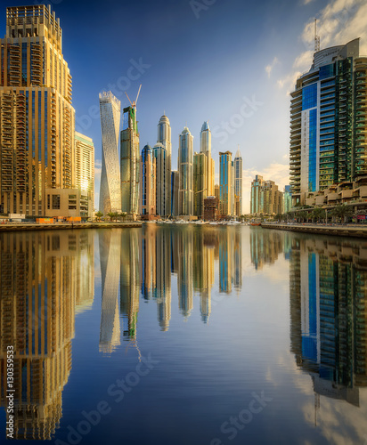 Canvas Print Dubai Marina bay, UAE