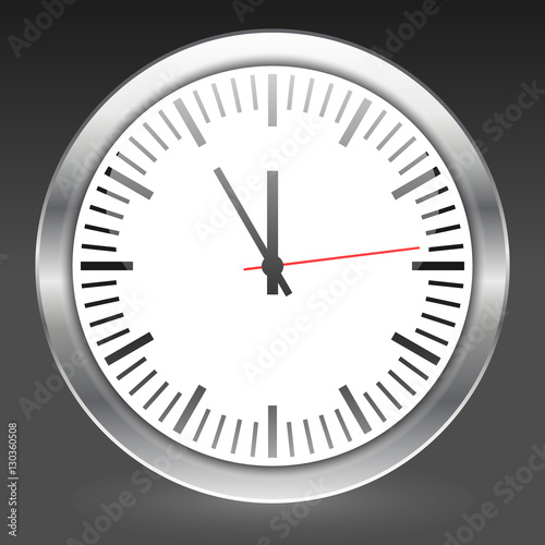 Wanduhr in Silber - Hintergrund (dunkel)