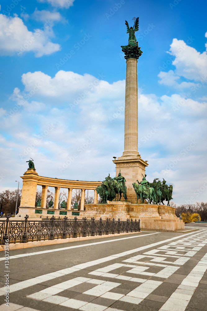Obraz premium Heroes square in Budapest