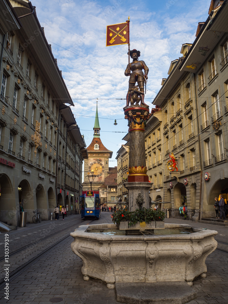 Fototapeta premium Vistas de la ciudad europea de Berna en Suiza , verano de 2016 OLYMPUS CAMERA DIGITAL 