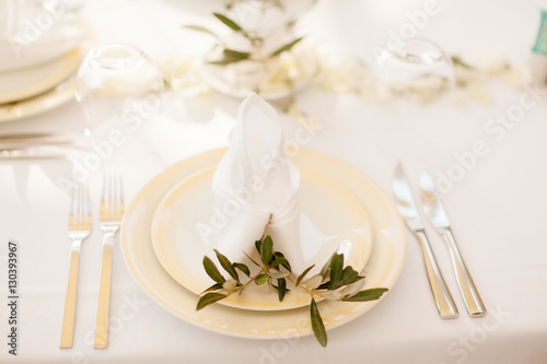 table coverage decoration