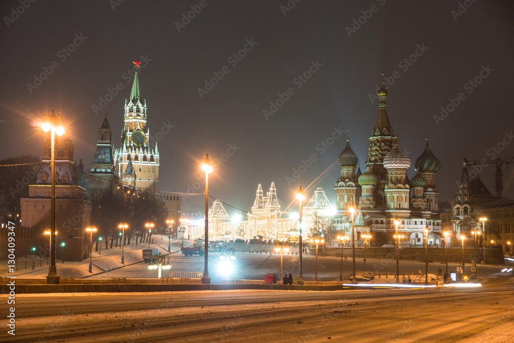 Tracers near Kremlin wall and Red square tonight