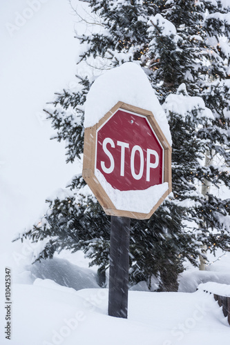 Stop Snow © cbdusty