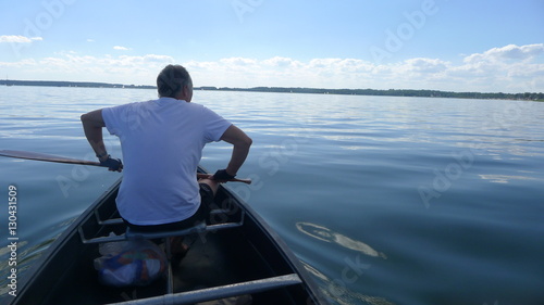 Mann im Boot
