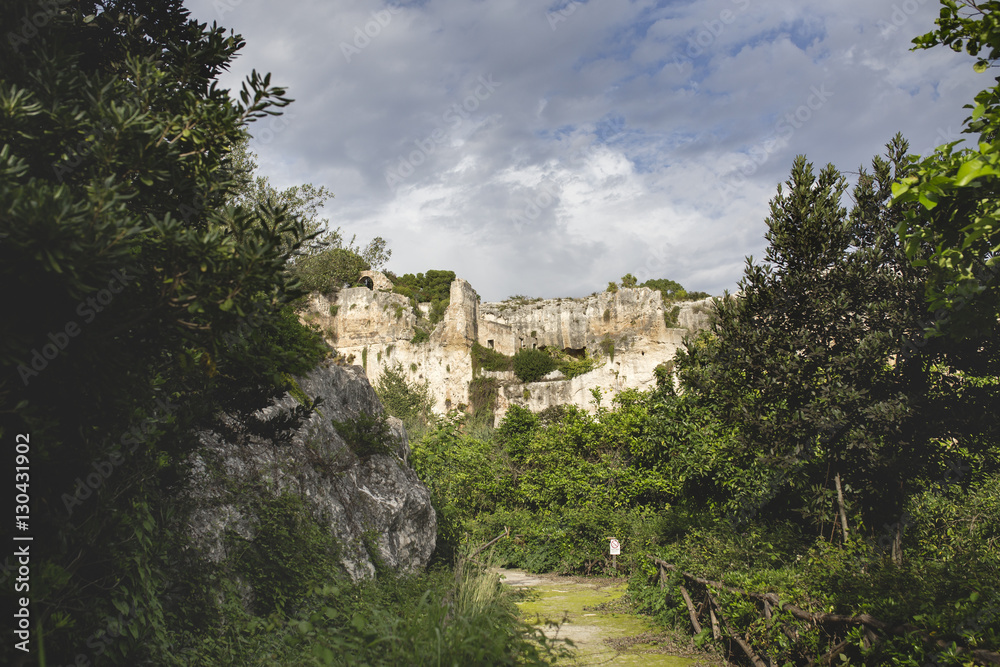 Obraz premium Ruins on an old church in Siracusa