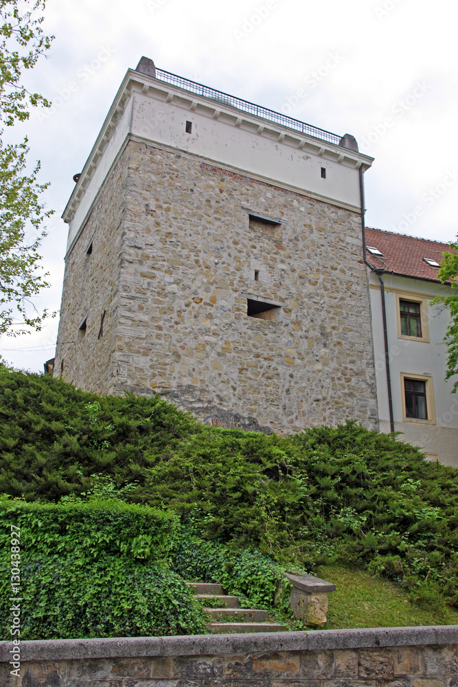 Priest's tower, Defence Building